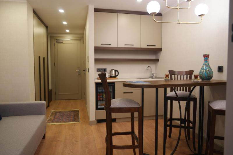 Nevi Hotel & Suites Istanbul Taksim - image 13