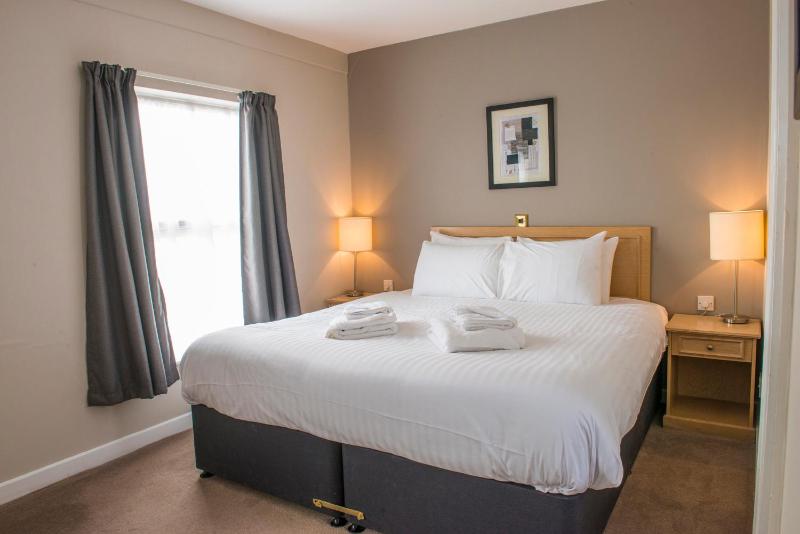 Standard Double Room image 3