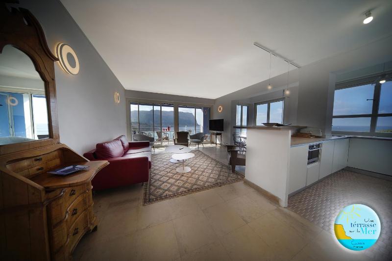 UNE TERRASSE SUR LA MER 3 pers 2 chambres VUE MER - image 9