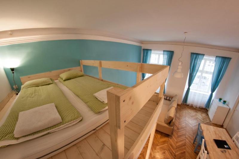 Apartment (6 Adults) image 4