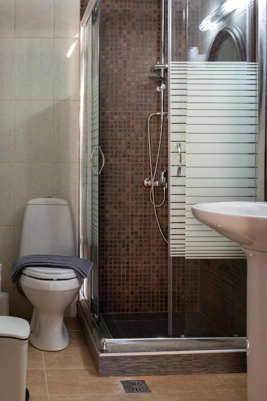 Deluxe Double Room with Balcony image 2