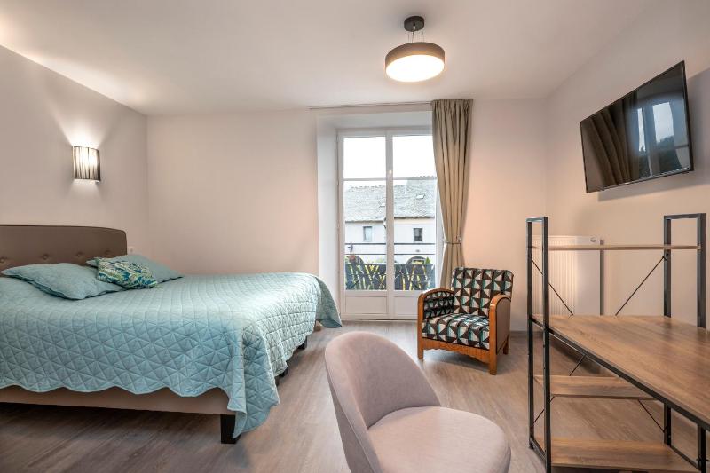 Deluxe Double Room image 1