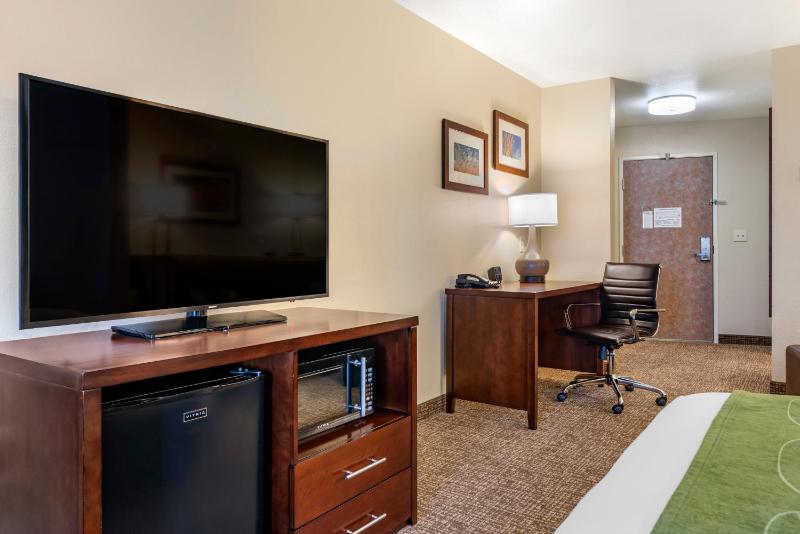 Junior Suite - Non-Smoking image 3
