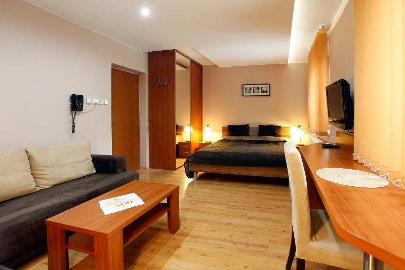 Double Room image 2