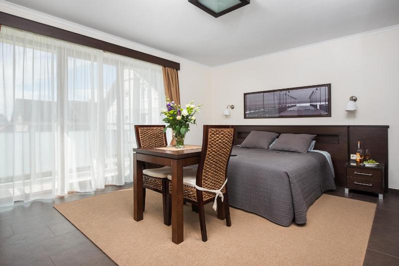 Double or Twin Room image 2