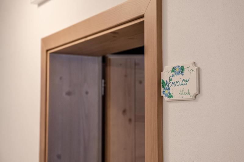 One-Bedroom Apartment image 3