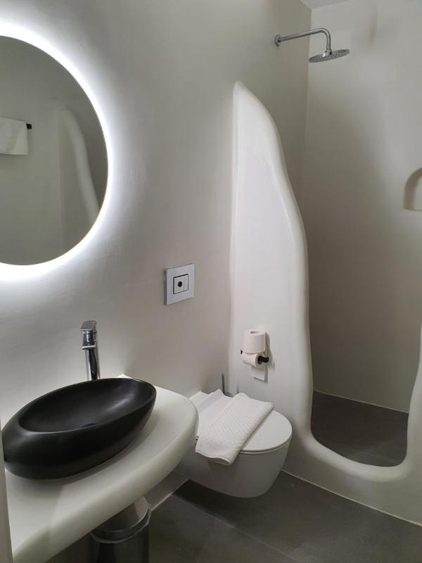 Deluxe Double with Sea View and Hot Tub image 2
