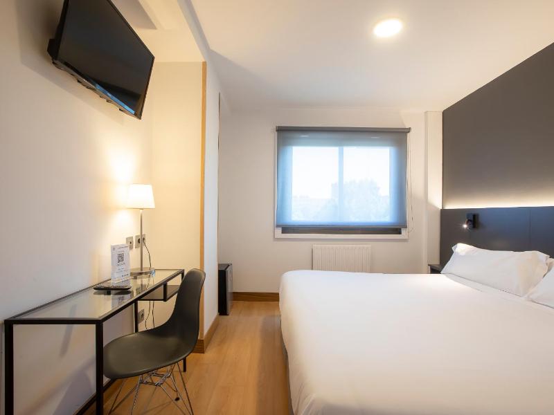 Double Room Single Use image 1