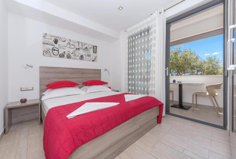 Comfort Studio with Terrace image 1