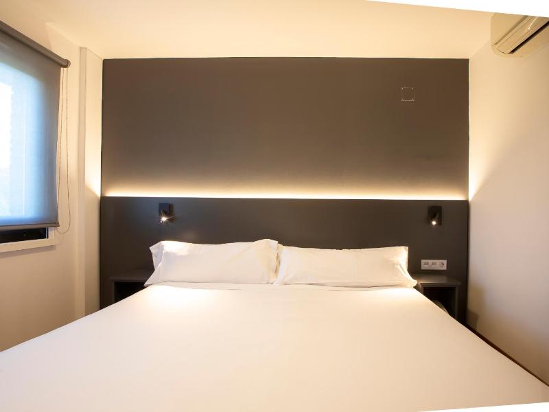 Economy Single Room image 4