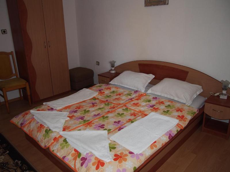 Keni Guest House - image 6