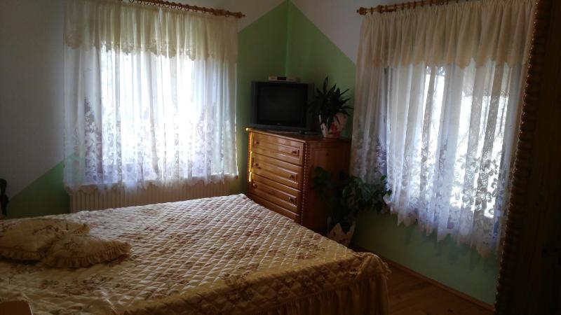 Double Room with Shared Bathroom image 4