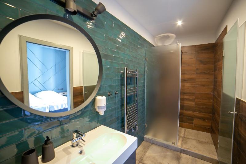 Double or Twin Room image 2