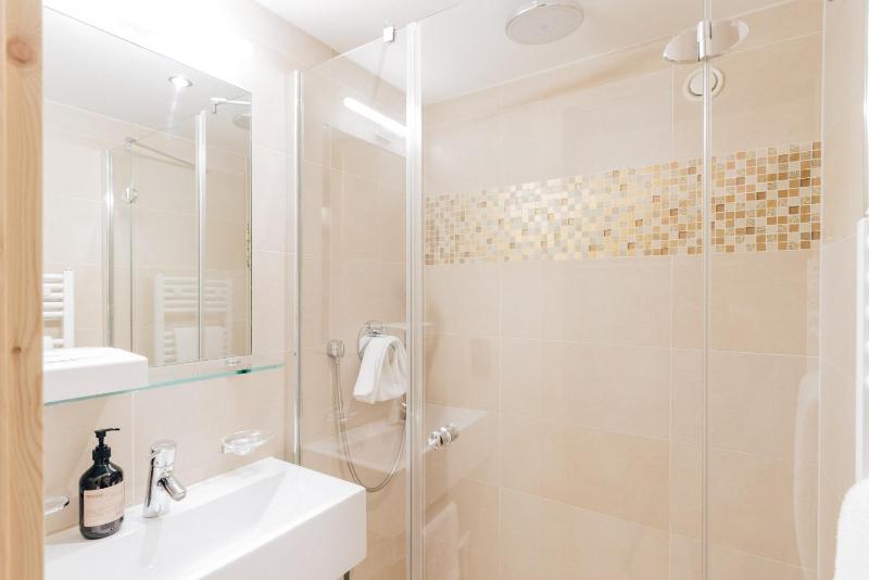 Double Room image 2