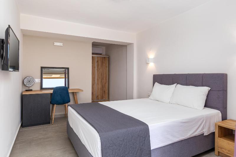 Superior Room with Sea View image 2