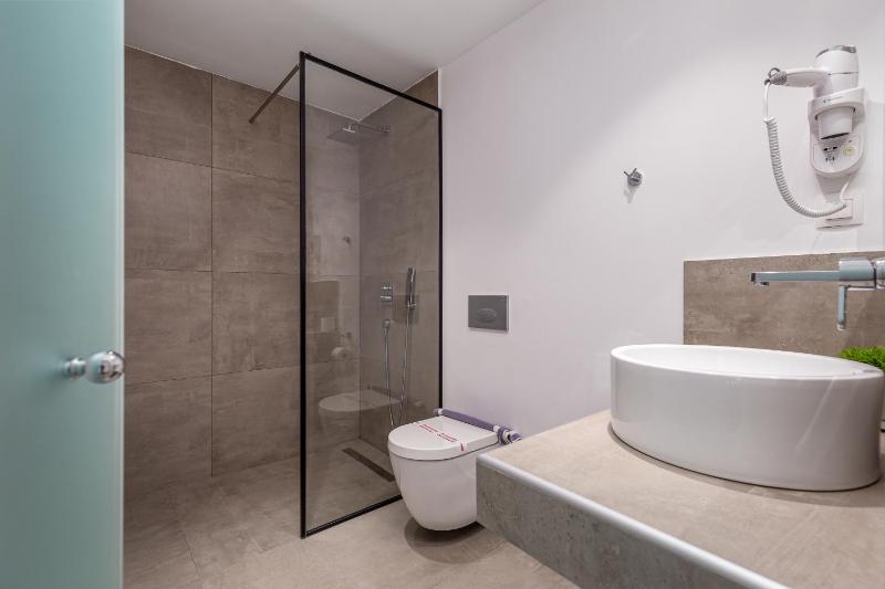 Superior Room with Sea View image 3