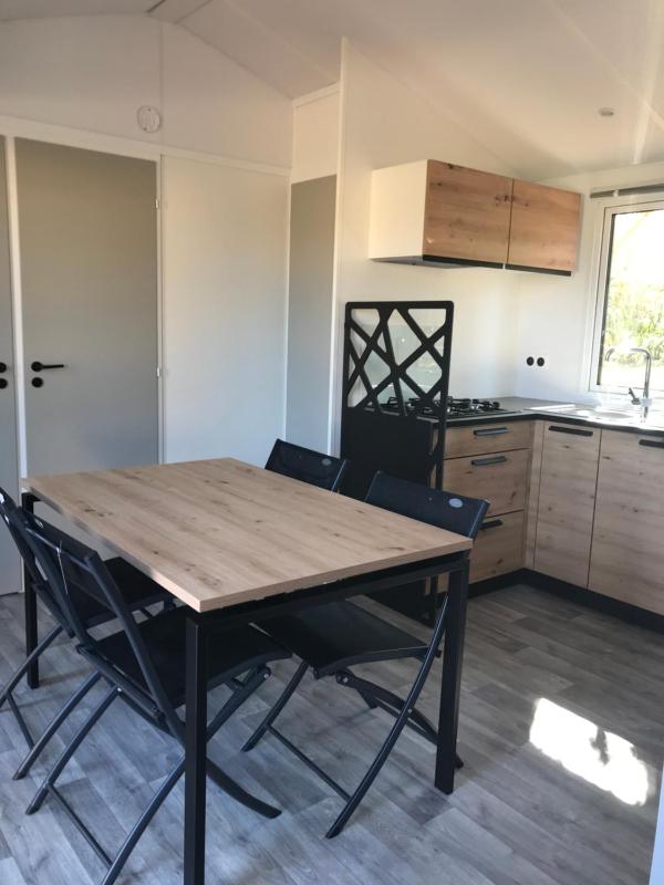Mobile Home image 3