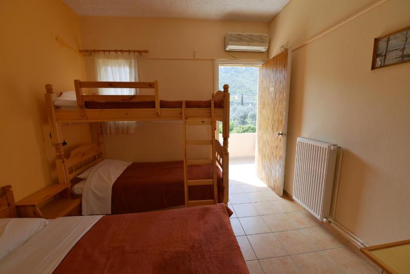 Family Suite (2 Adults + 2 Children) image 4