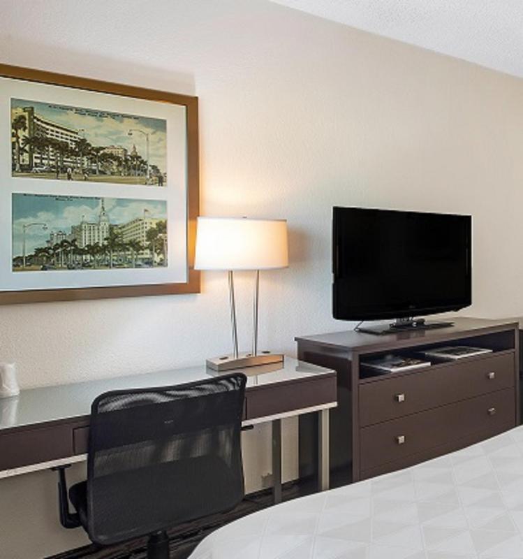 Standard Room image 2