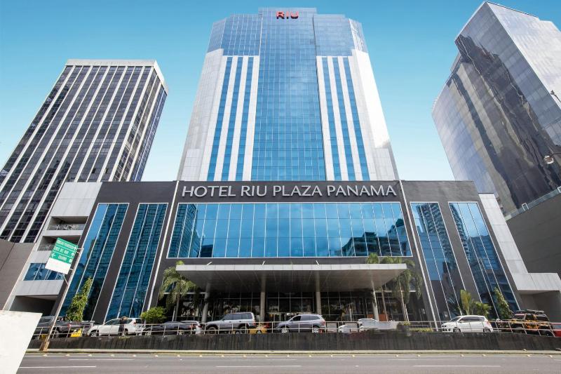 Riu Plaza Panama - image 1