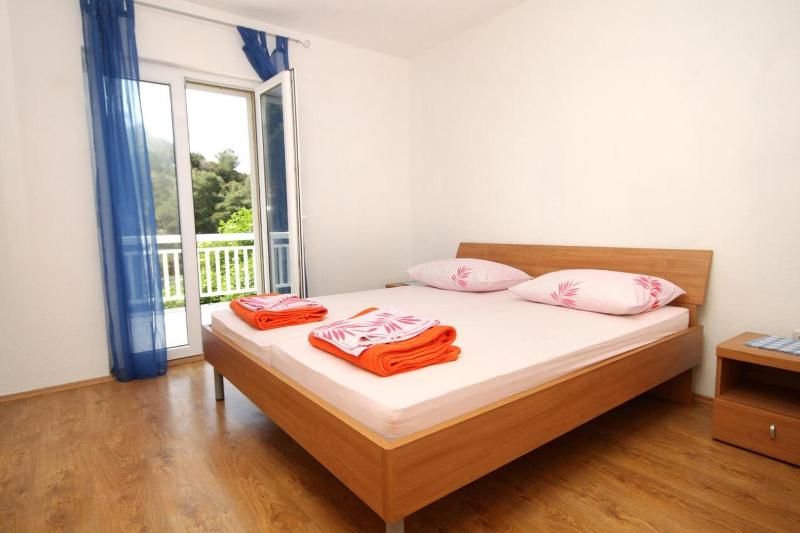 Two-Bedroom Apartment with Terrace and Sea View image 3