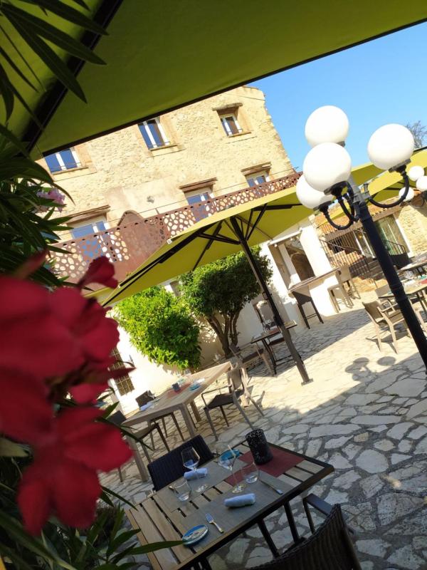 Auberge Du Roua - image 18