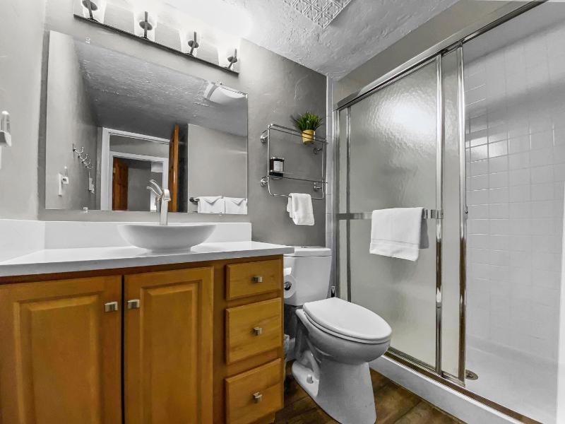 Inner Circle 3 Condo - image 14