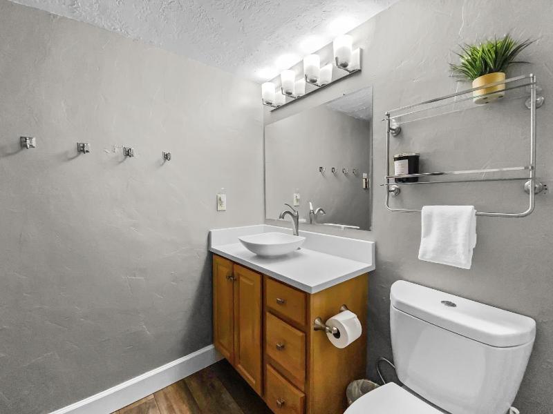Inner Circle 3 Condo - image 11