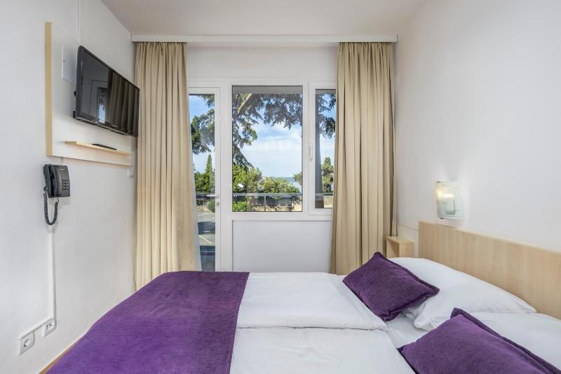 Superior Double Room - Seaside image 3