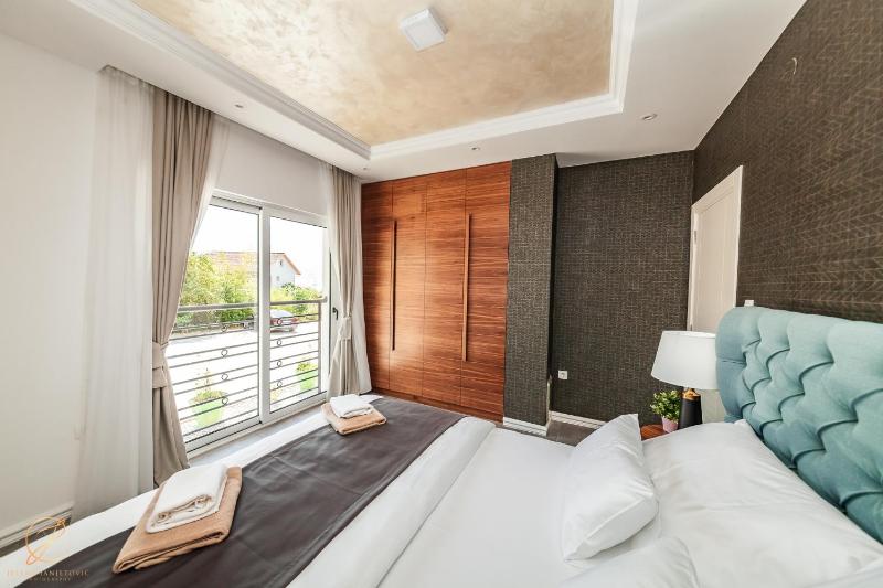 Apartment with Sea View image 4