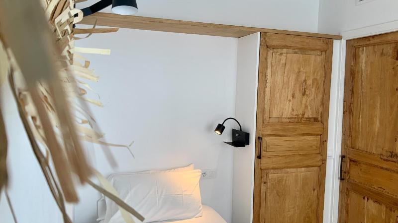 El Gavell Terrace Boutique Apartament - image 9