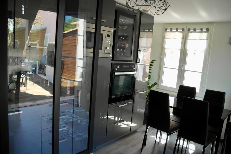 Maison pour 5 proche plage piscine commune - image 18