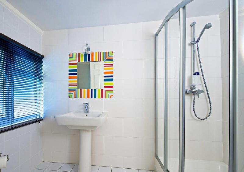 Single Room image 2