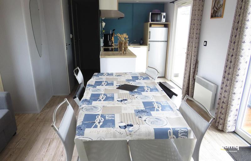 Résidence avec piscine chalet pour 6 - image 3