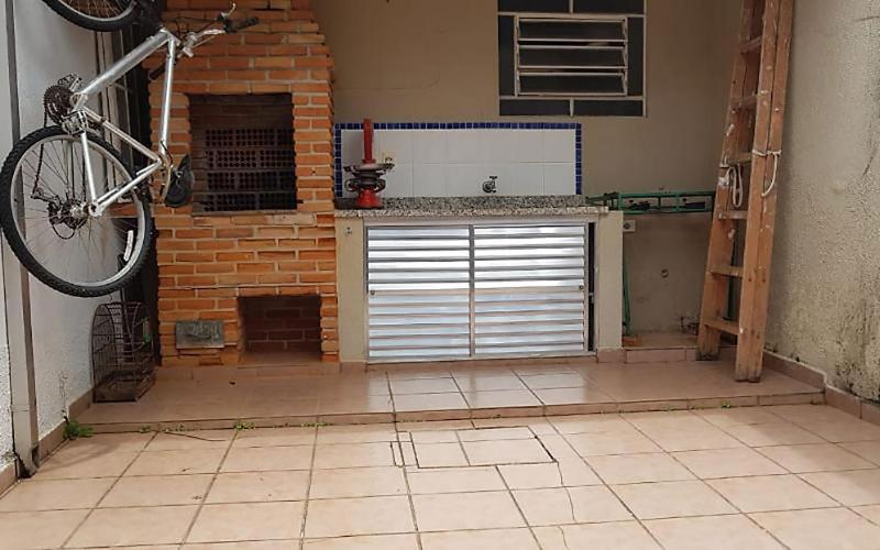 Casa com churrasqueira no Centro de Caraguatatuba - image 8