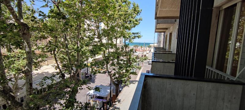 Double or Twin Room with Balcony image 3