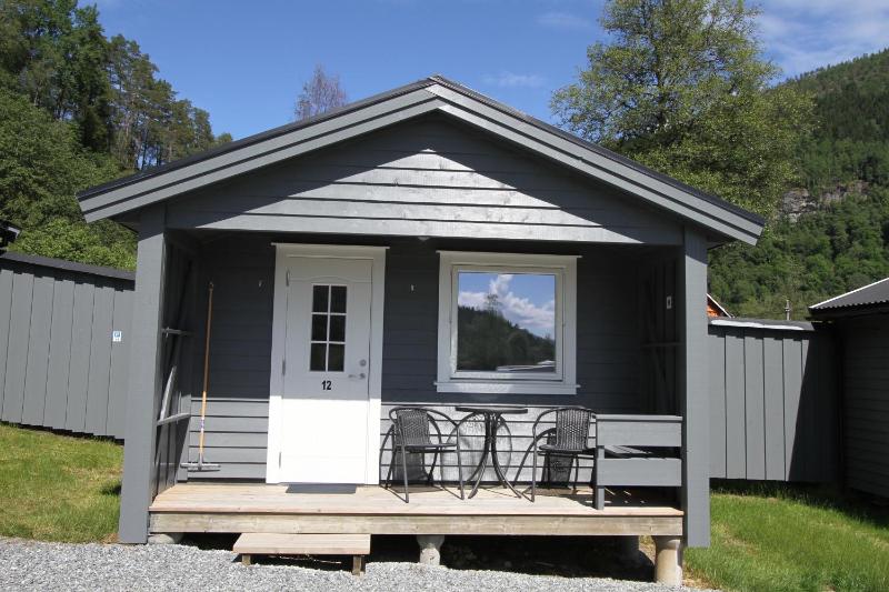 Cottage with Shared Bathroom image 3