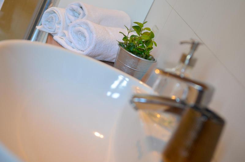 Karma Boutique Apartments - image 3