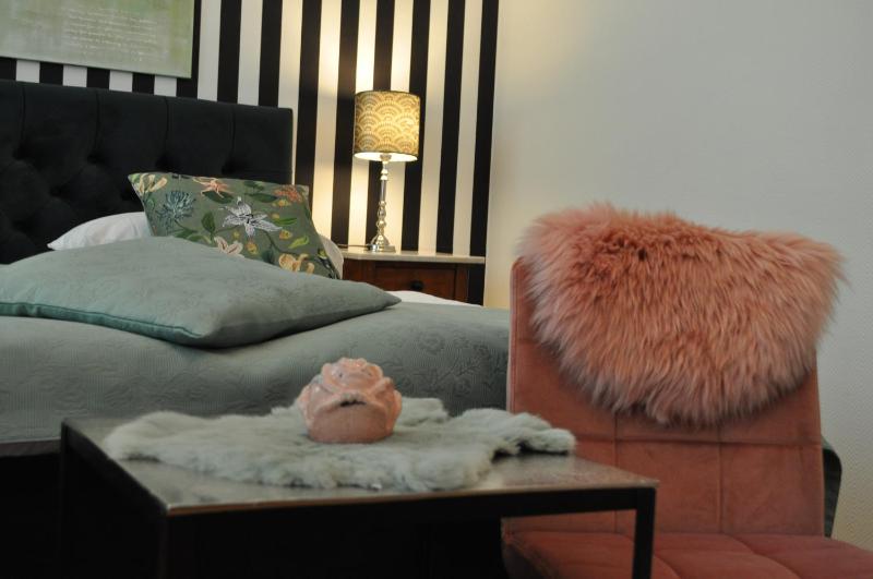 Economy Double Room image 4