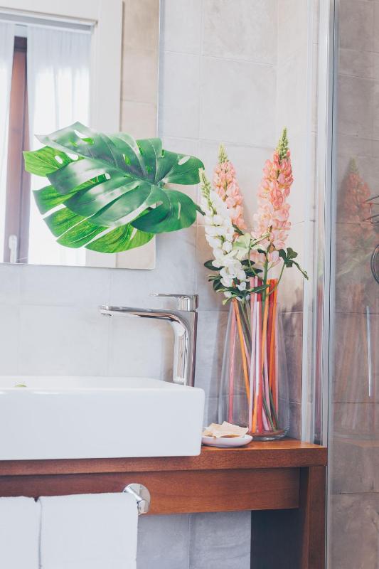 Double or Twin Room with Private Bathroom image 4