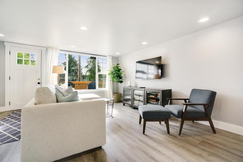 Three Bedroom House image 3