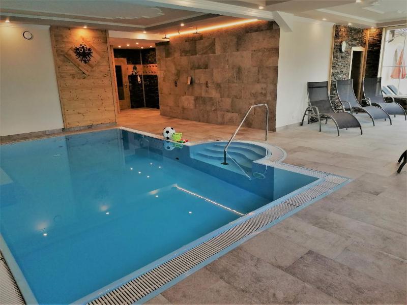 Two-Bedroom Apartment with Balcony image 2