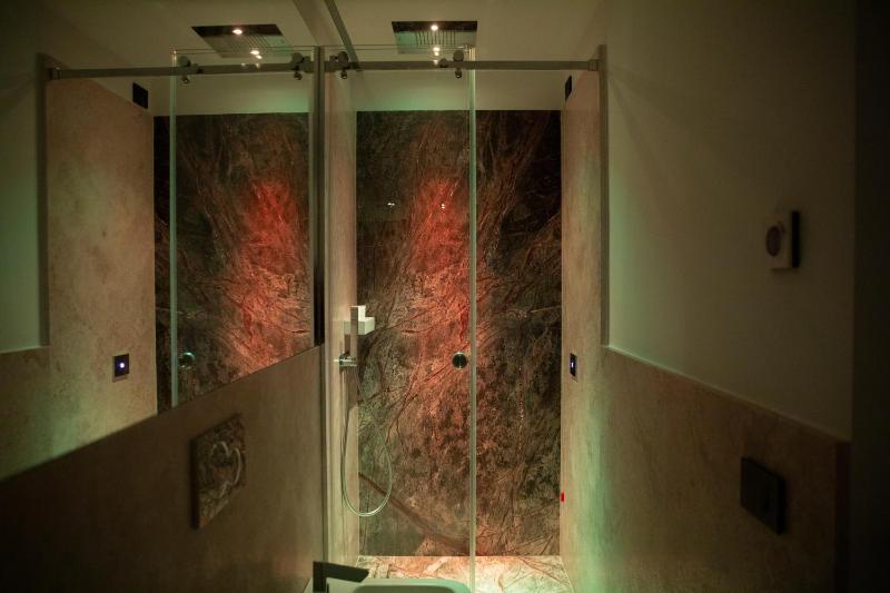 Abelia Sea Suites - image 12