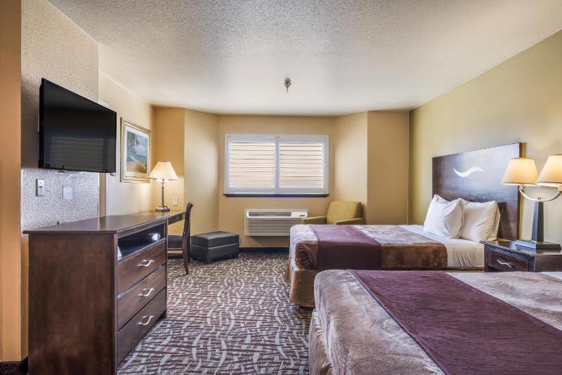 Queen Room with Two Queen Beds image 1