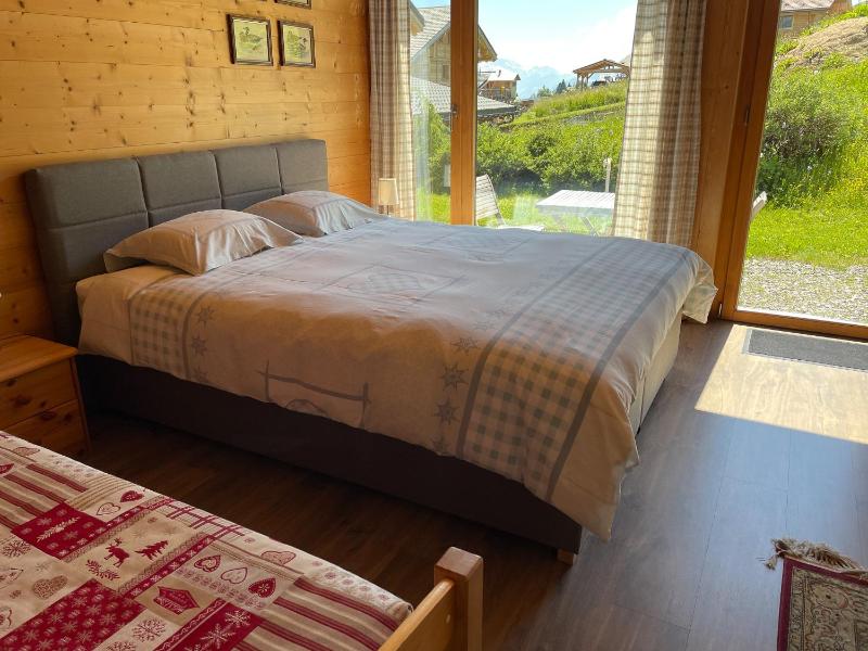 Double or Twin Room with Private Bathroom image 2