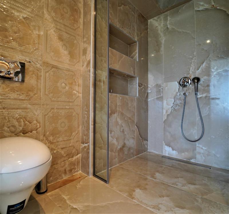 Bella Vista Hotel Studios & Apartments - image 16