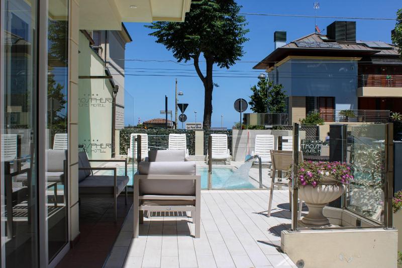 Atmosphere Suite Hotel - image 47