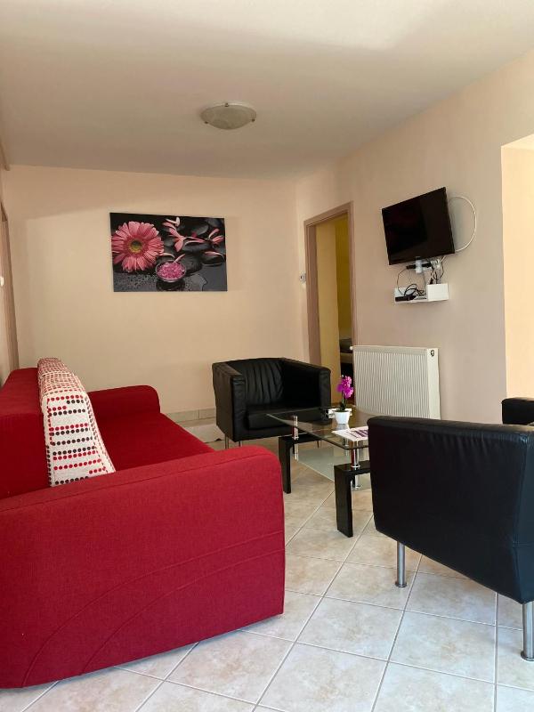 Pandora Pool Apartman - image 31