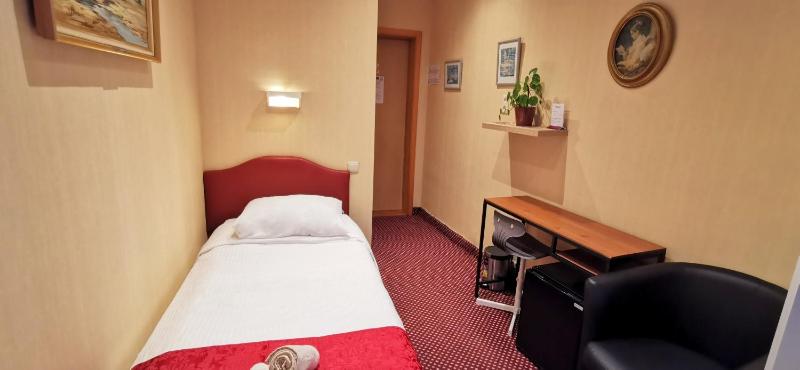 Small Single Room with External Bathroom image 3