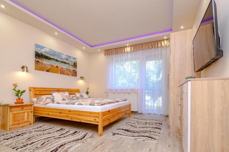 ILLÉS Apartmanok - image 1